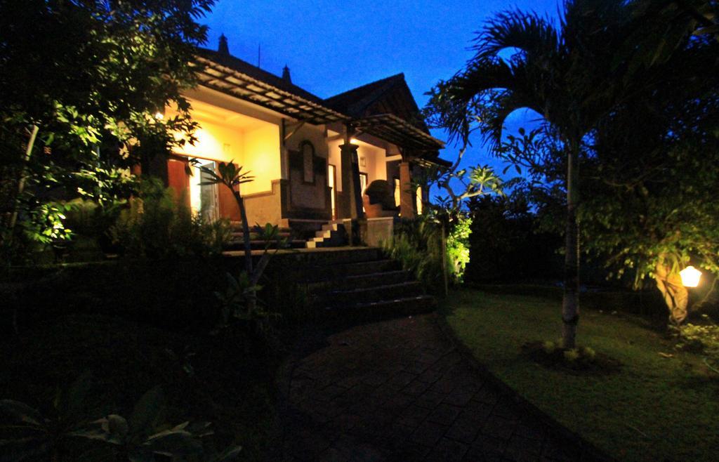 Graha Rusni Villa Ubud  Luaran gambar